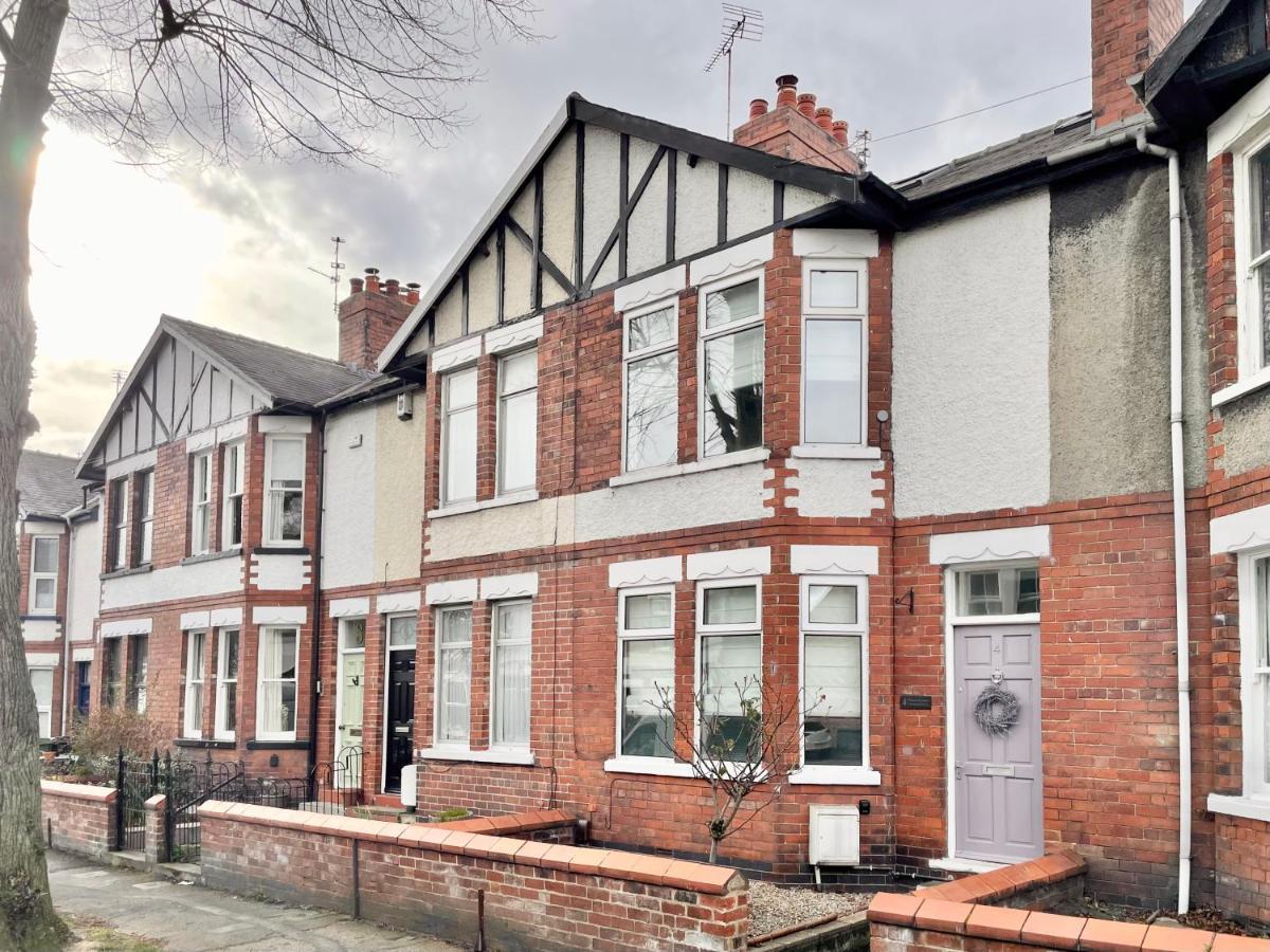 Woodvale Villa York Exterior photo